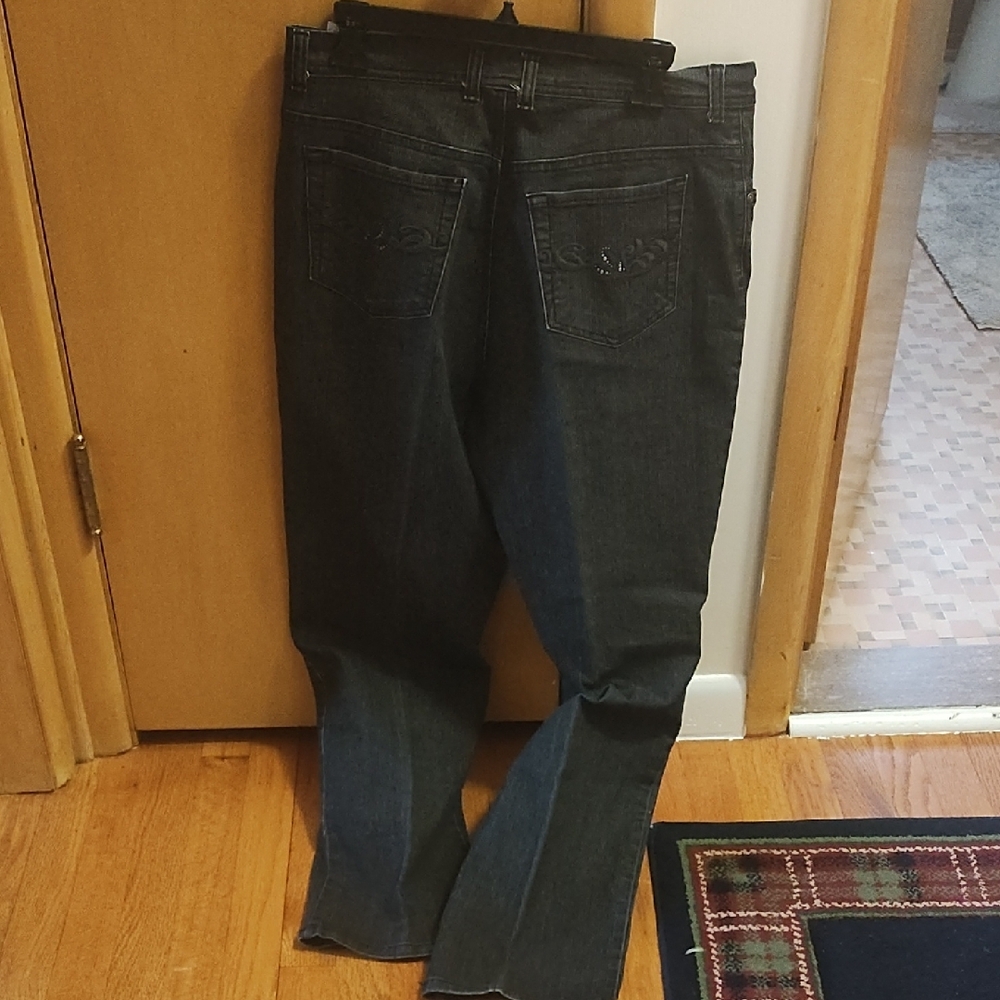 Gloria Vanderbilt Black Straight Leg Jeans